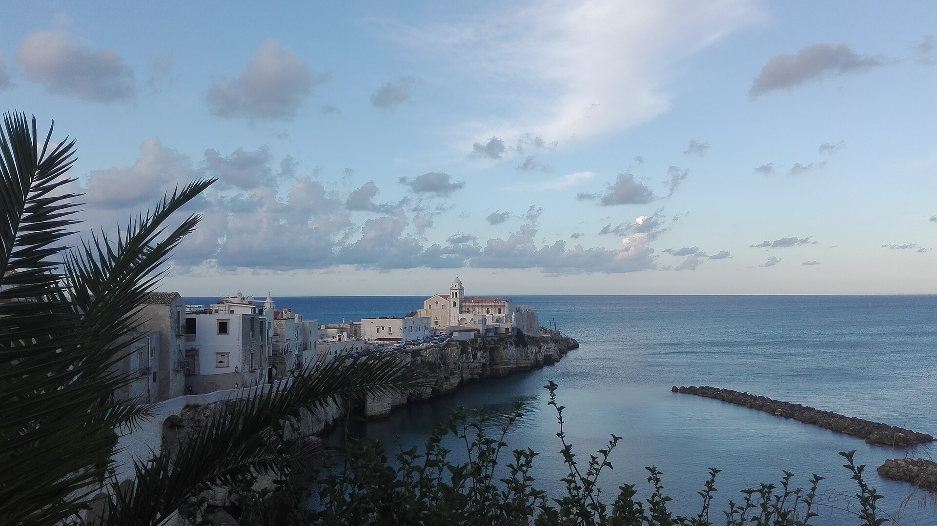 Scorcio del centro storico di Vieste